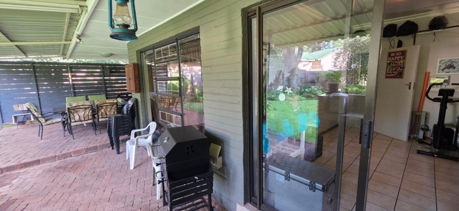 3 Bedroom Property for Sale in Flamwood North West